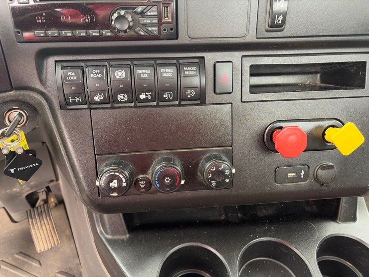 2018-international-lt-image-16