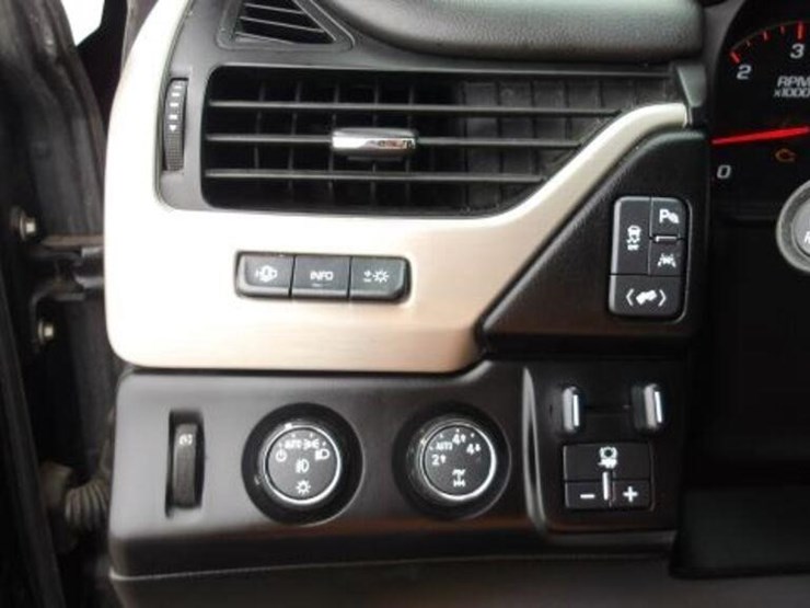 2016-gmc-yukon-denali-image-23