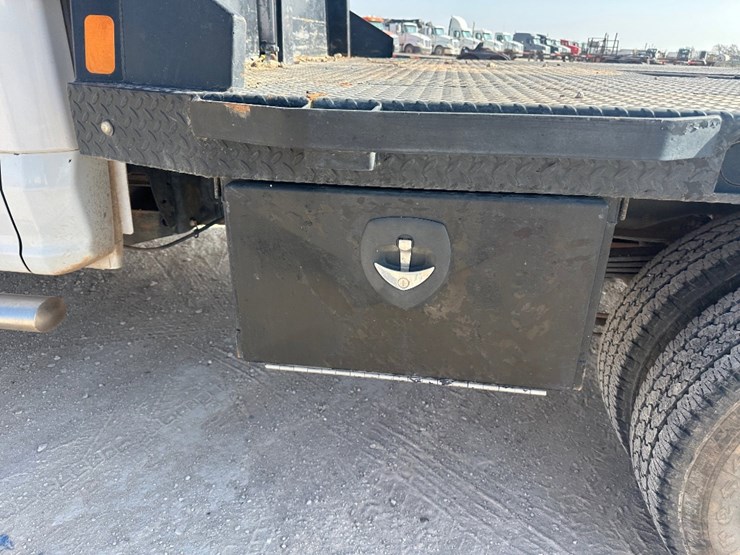 2019-ford-f350-image-8