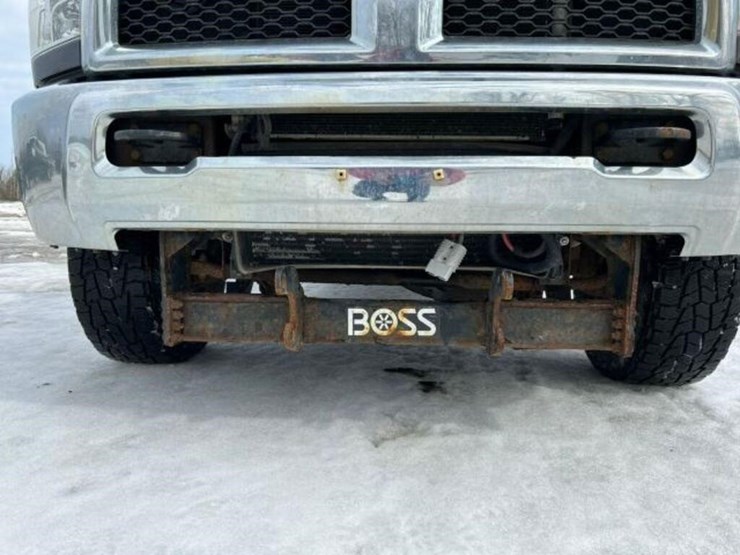 2014-ram-2500-hd-image-33