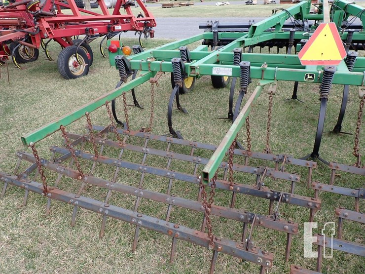 john-deere-726-image-9