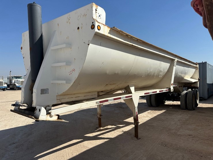 2014-axle-end-dump-image-1