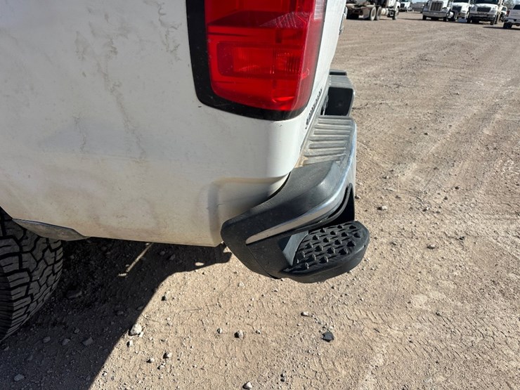 2019-chevrolet-silverado-2500hd-image-7