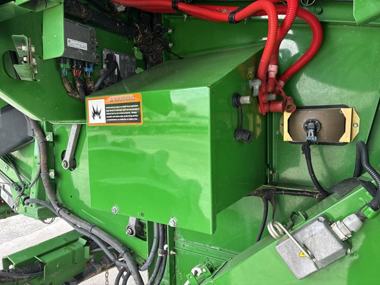 2014-john-deere-s670-image-75