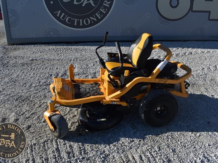 cub-cadet-ultima-zt1-42-43293-image-4