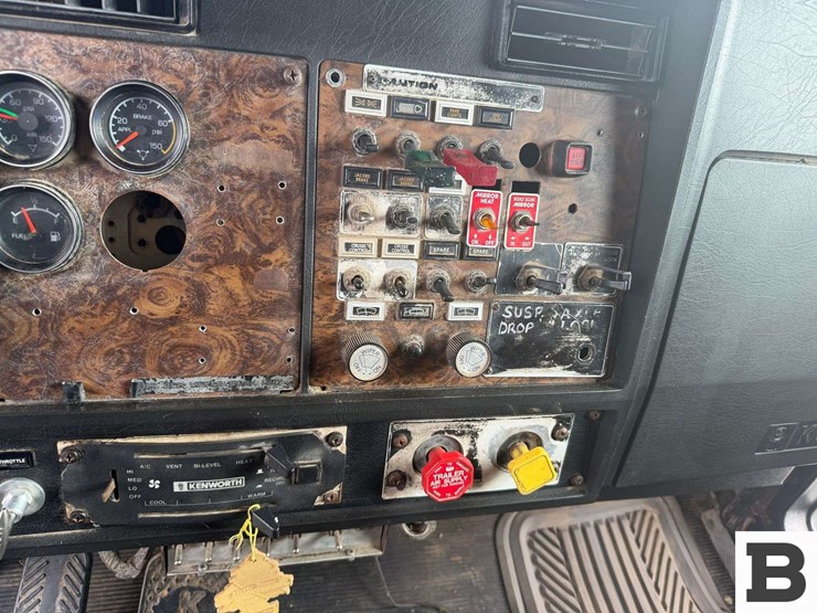 1987-kenworth-t600-image-57