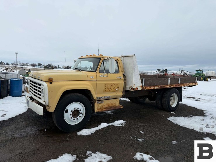 1974-ford-f700-image-2