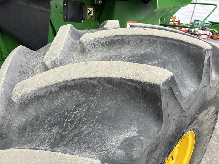 2023-john-deere-s780-image-22