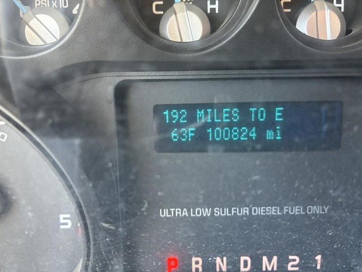 2012-ford-f550-xlt-image-16