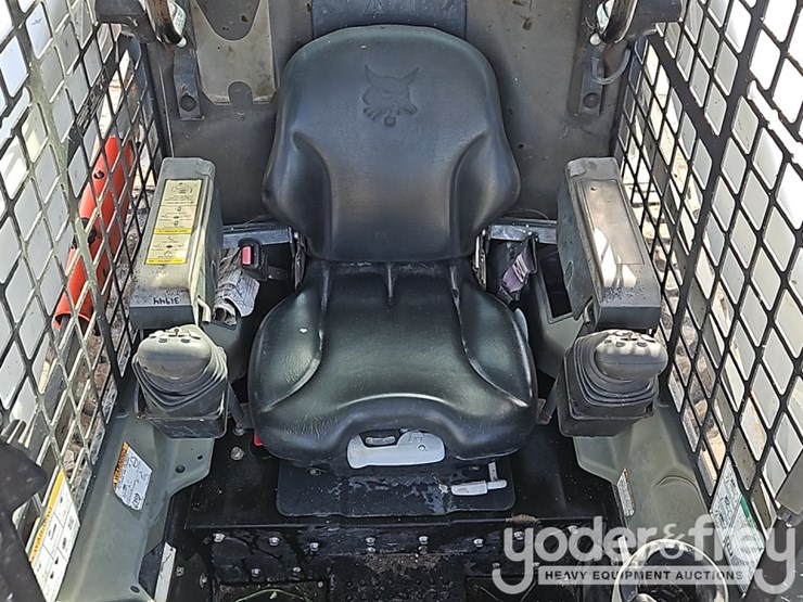 2019-bobcat-s570-image-18