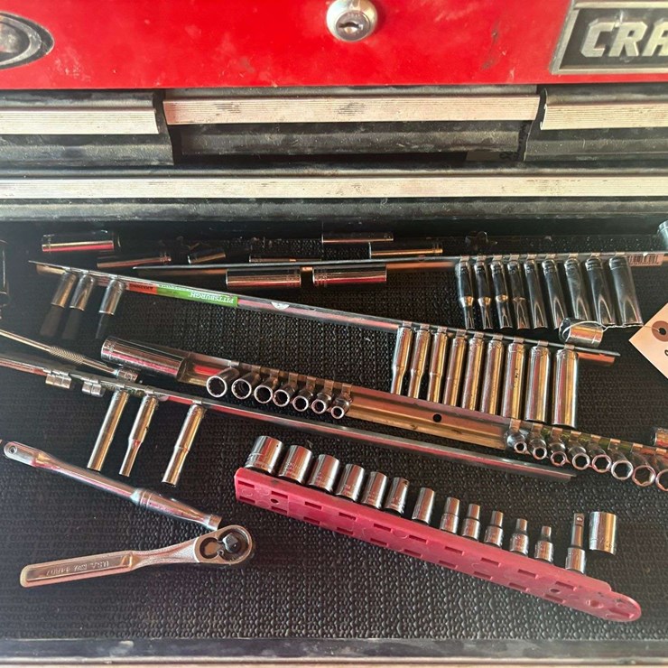 1/4’ ‘Rachet, sockets, deep well, standard and metric