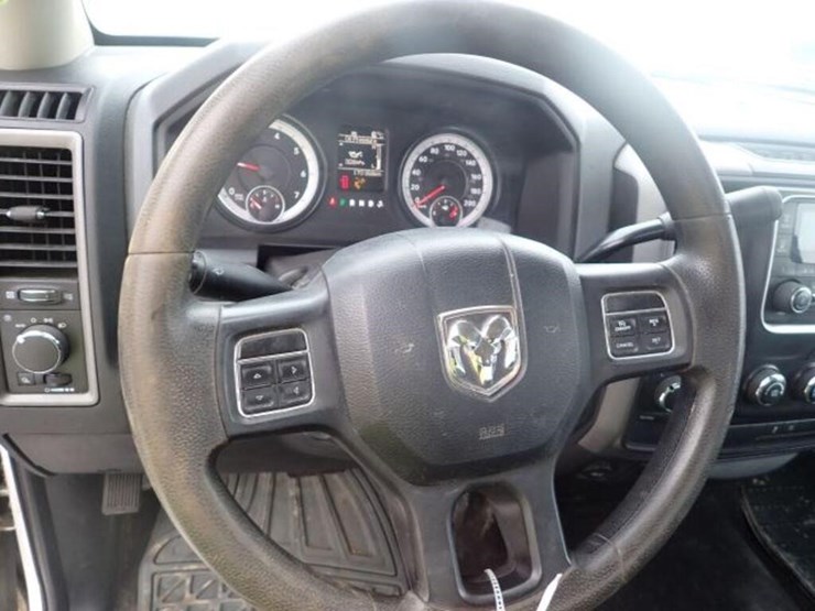 2015-dodge-ram-1500-image-14