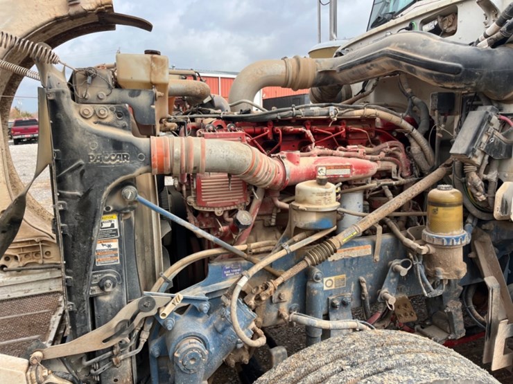 2013-peterbilt-367-image-9