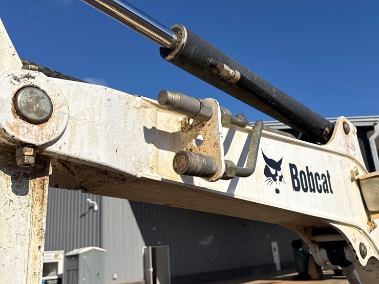 2017-bobcat-e35i-image-11