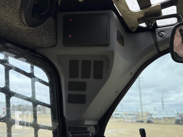 2021-gehl-r190-image-12