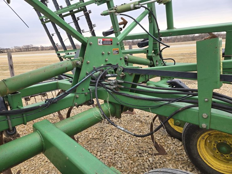 john-deere-726-image-13