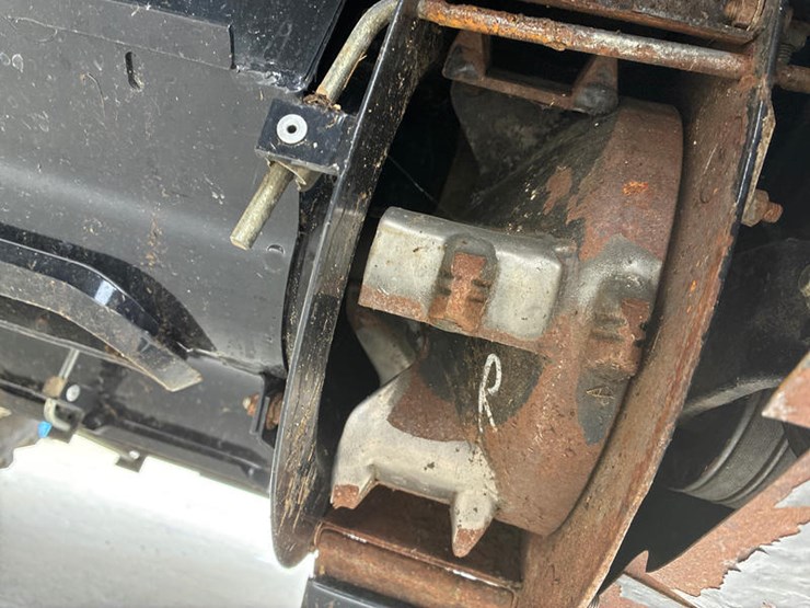 2009-new-holland-cr9060-image-70