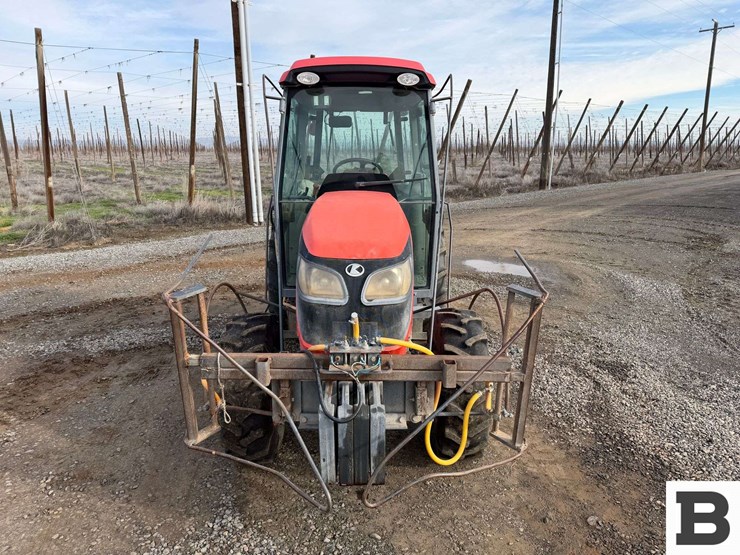 2016-kubota-m8540hd-image-15