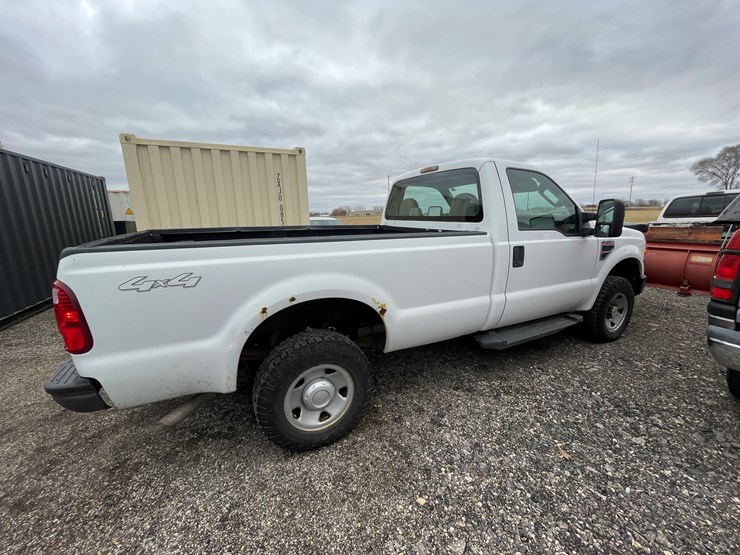 2008-ford-f250-xl-image-4