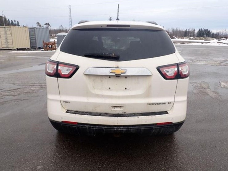2015-chevrolet-traverse-image-6