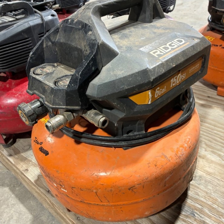 RIDGID AIR COMPRESSOR