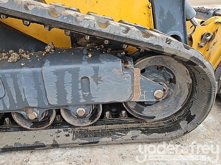 2024-deere-325g-image-10