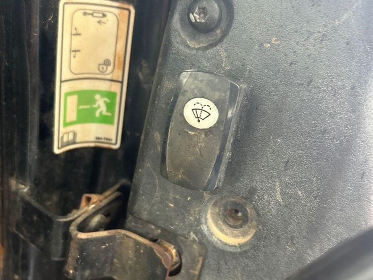 2011-caterpillar-299c-image-24