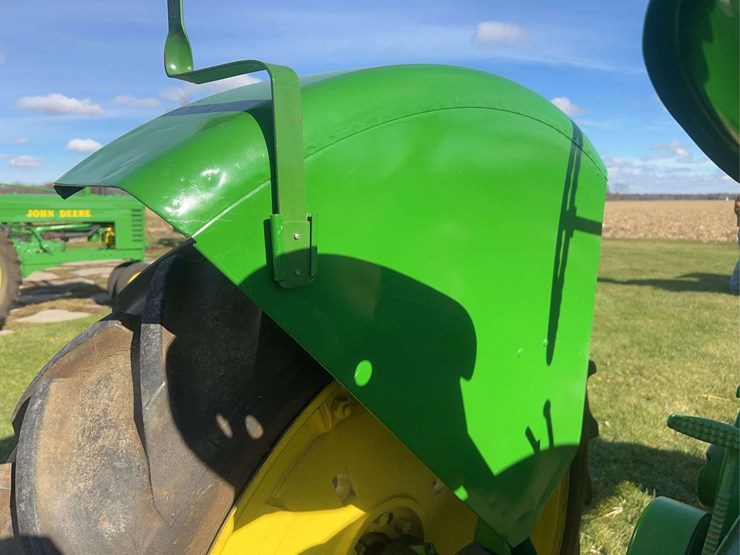 john-deere-model-b-image-52