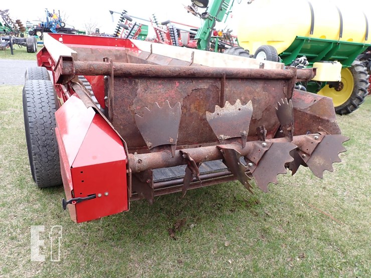 2018-new-holland-185-image-8