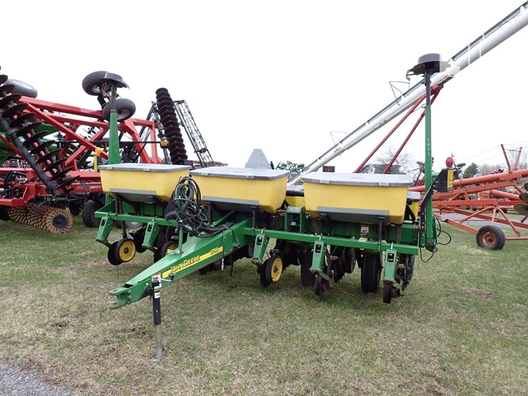 john-deere-1750-image-2