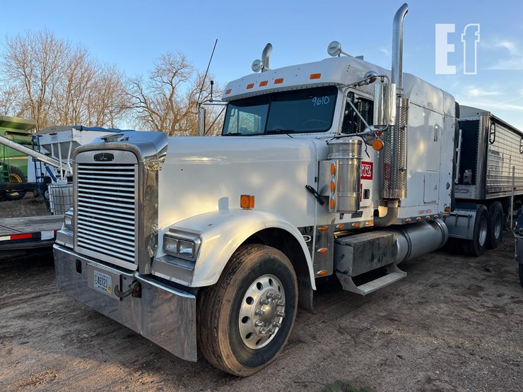 2007-freightliner-fld132-classic-xl-image-1