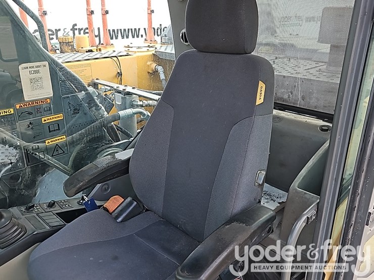 2020-volvo-ec200el-image-43
