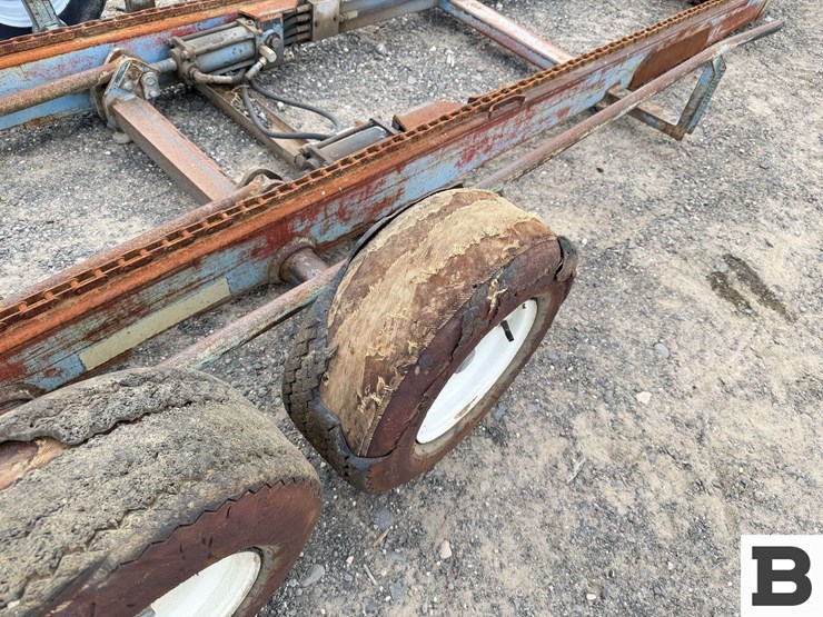 blueline-mfg.-16'-bin-trailer-image-20