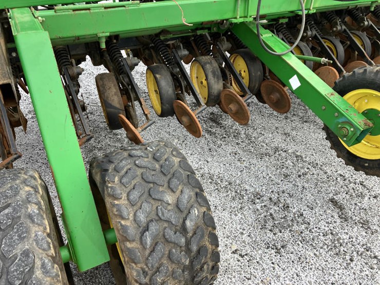 john-deere-750-image-10