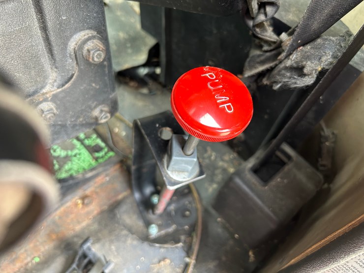 1992-case-ih-4700-image-15