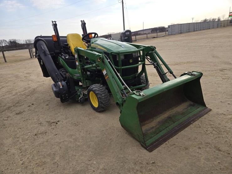 john-deere-1025r-image-22
