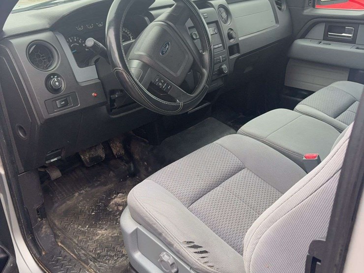 2014-ford-f150-xl-image-14