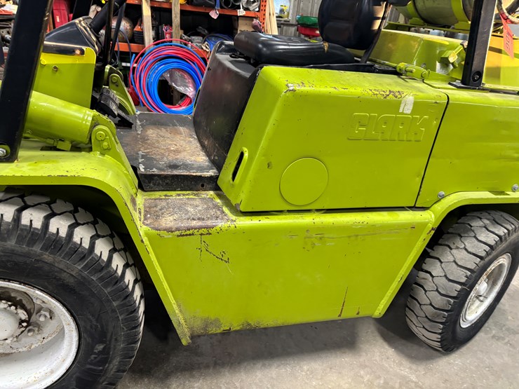 #2306-•-clark-c500-forklift-image-9