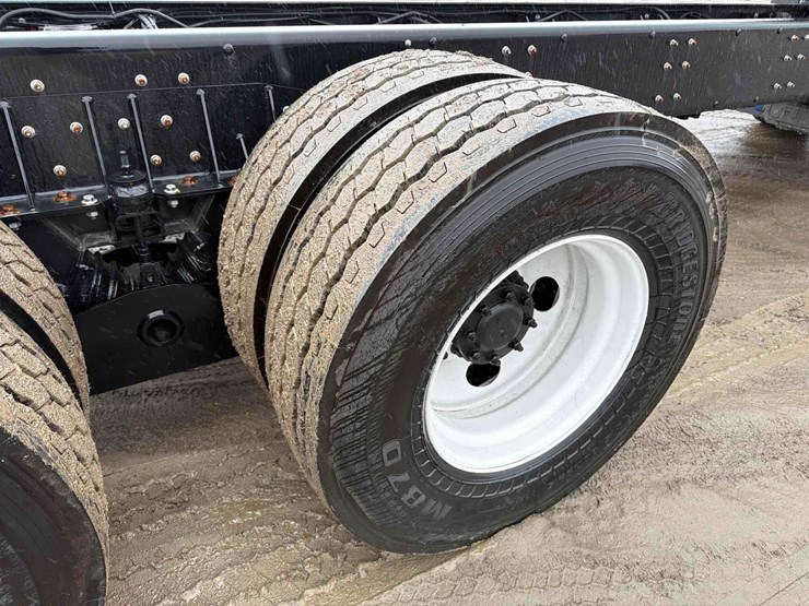 2025-dennis-eagle-proview-image-11