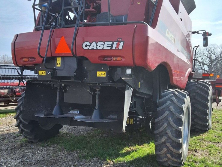2014-case-ih-5130-image-39