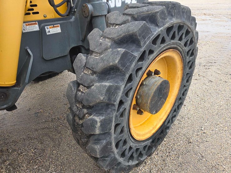 2016-gehl-rs8-42-image-10