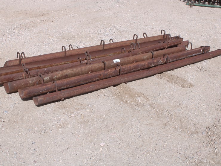 #2084-•-7-sheep-and-goat-grain-feeders-with-hooks-to-hang-on-gate-image-2