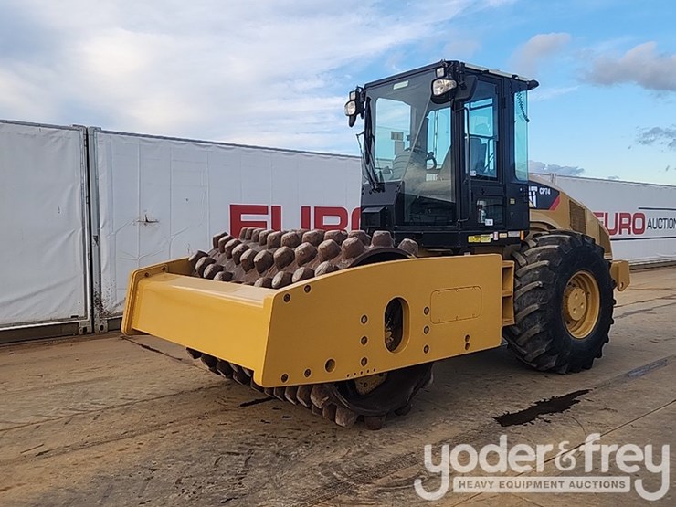 2011-caterpillar-cp74-image-1