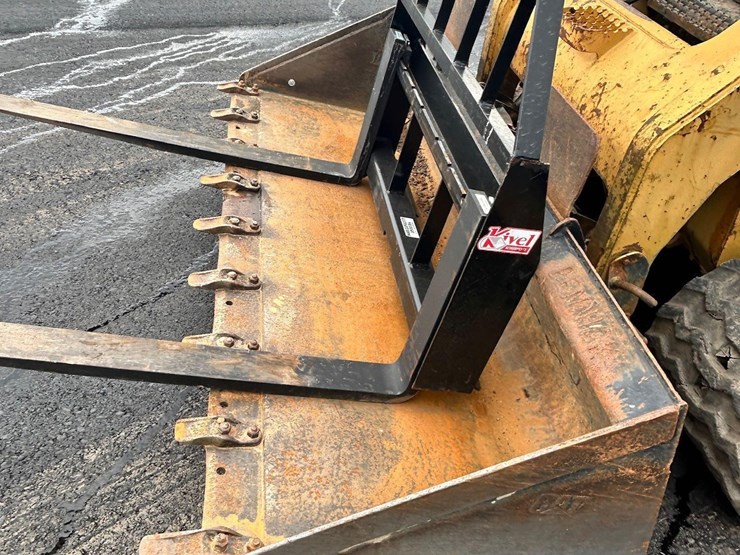 2011-caterpillar-299c-image-28