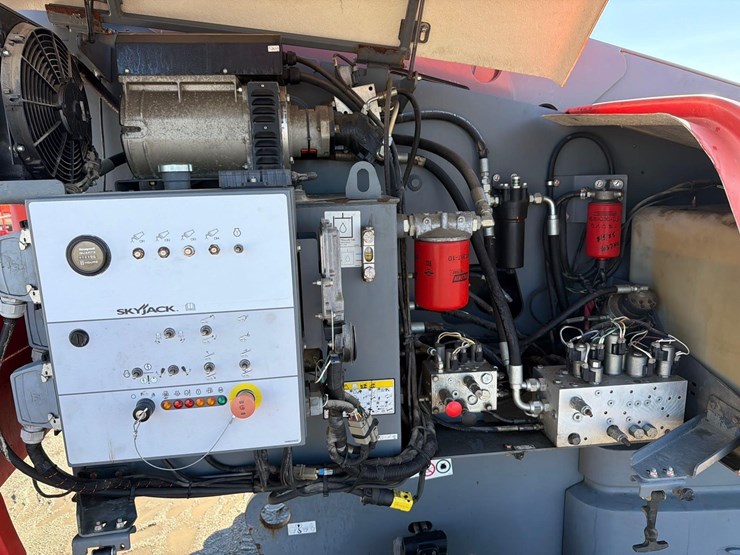 2016-skyjack-sj61t-image-12
