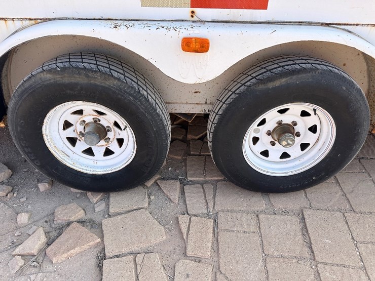 2006-w-w-trailer-20'-t/a-enclosed-trailer-image-10