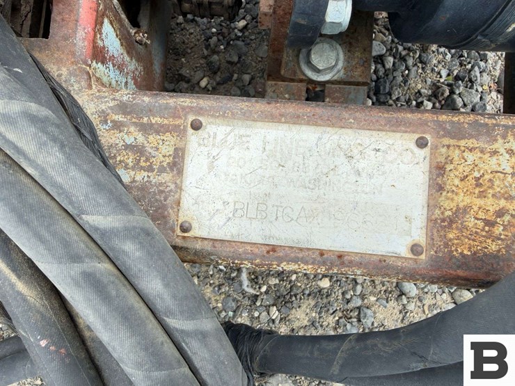 blueline-mfg.-16'-bin-trailer-image-11