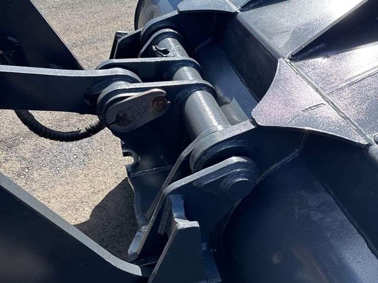 2018-deere-524k-image-9