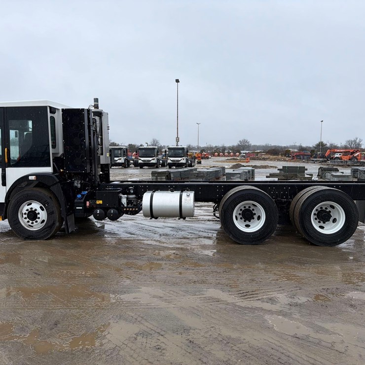 2025 DENNIS EAGLE PROVIEW