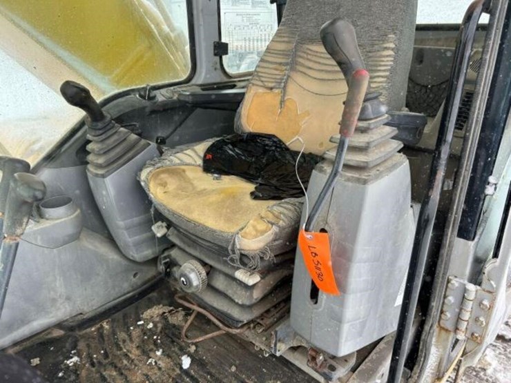 2000-kobelco-sk210-lc-image-13